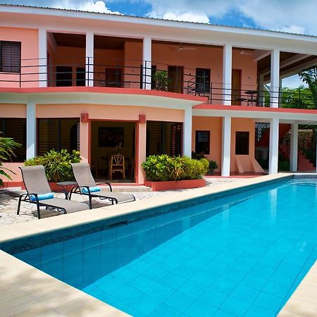 مبيت وإفطار بونتا غوردا Coral House المظهر الخارجي الصورة