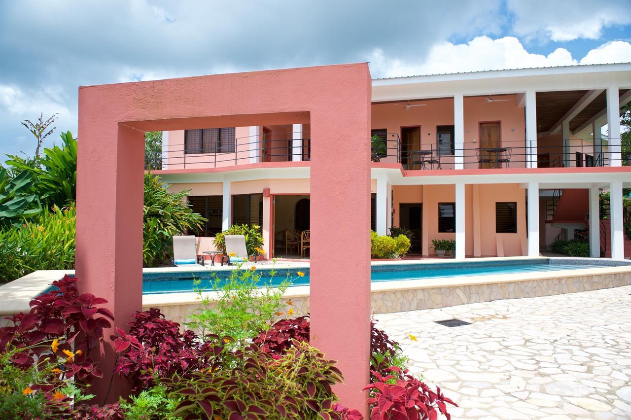 مبيت وإفطار بونتا غوردا Coral House المظهر الخارجي الصورة
